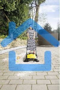 Подметальная машина ручная Karcher S 4 Twin 20 л, 2400 м²/ч