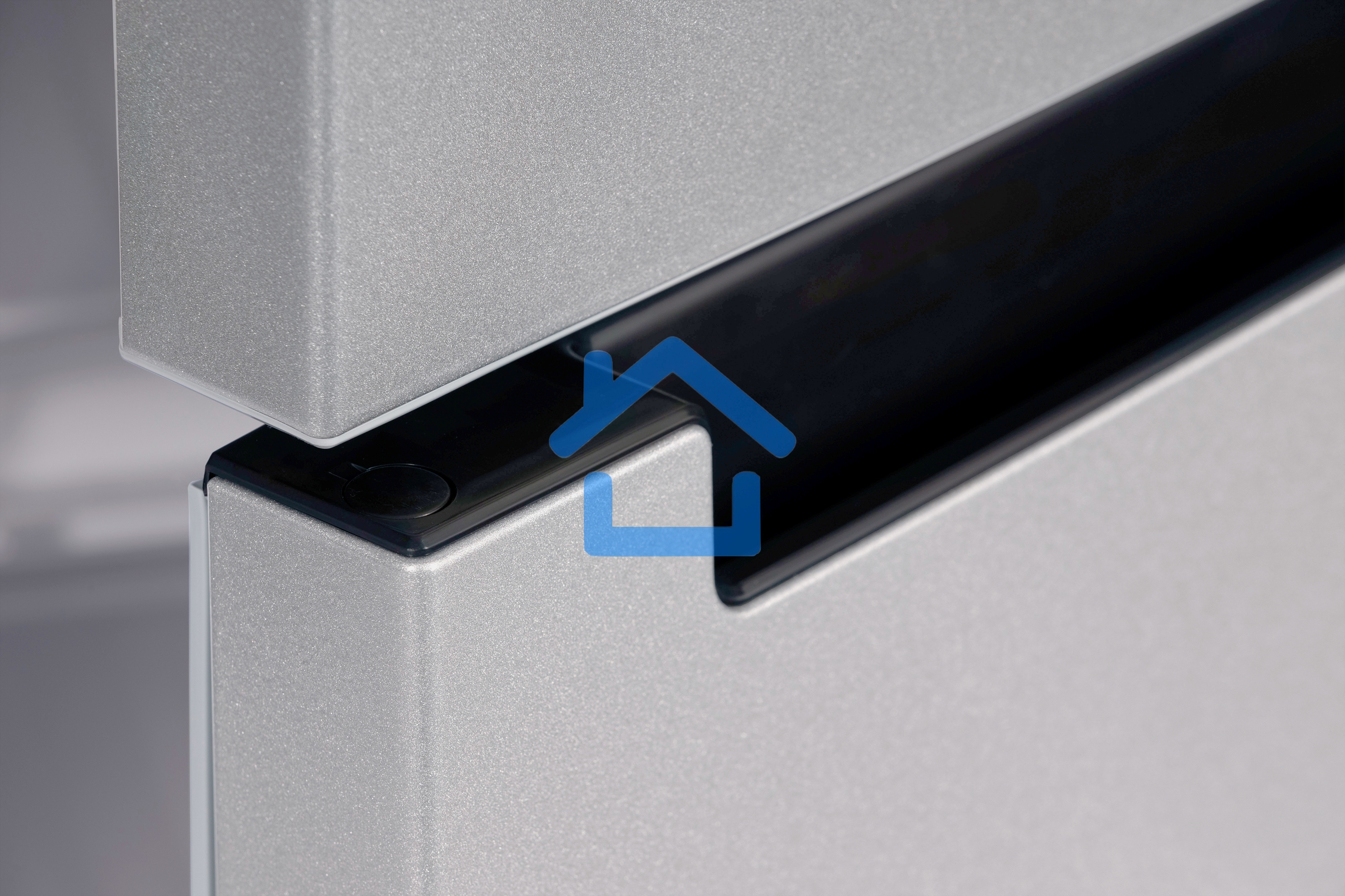 Холодильник Nordfrost NRB 154 S серый матовый двухкамерный 238/115 л морозилка снизу, капельная система