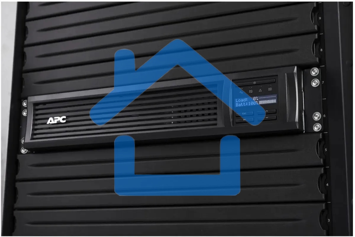 Источник бесперебойного питания APC Smart-UPS SMT750RMI2UC 500Вт 750ВА черный