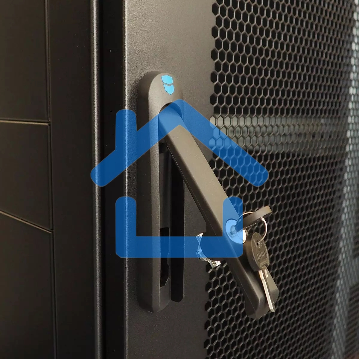 Шкаф серв. ПРОФ нап. 42U (600x1000) дверь перфорированная 2 шт., цвет черный, в сборе (ШТК-СП-42.6.10-44АА-9005) (1 коробка)