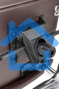 Кресло руководителя Бюрократ _DAO/BROWN коричневый, кожа, крестовина алюминий