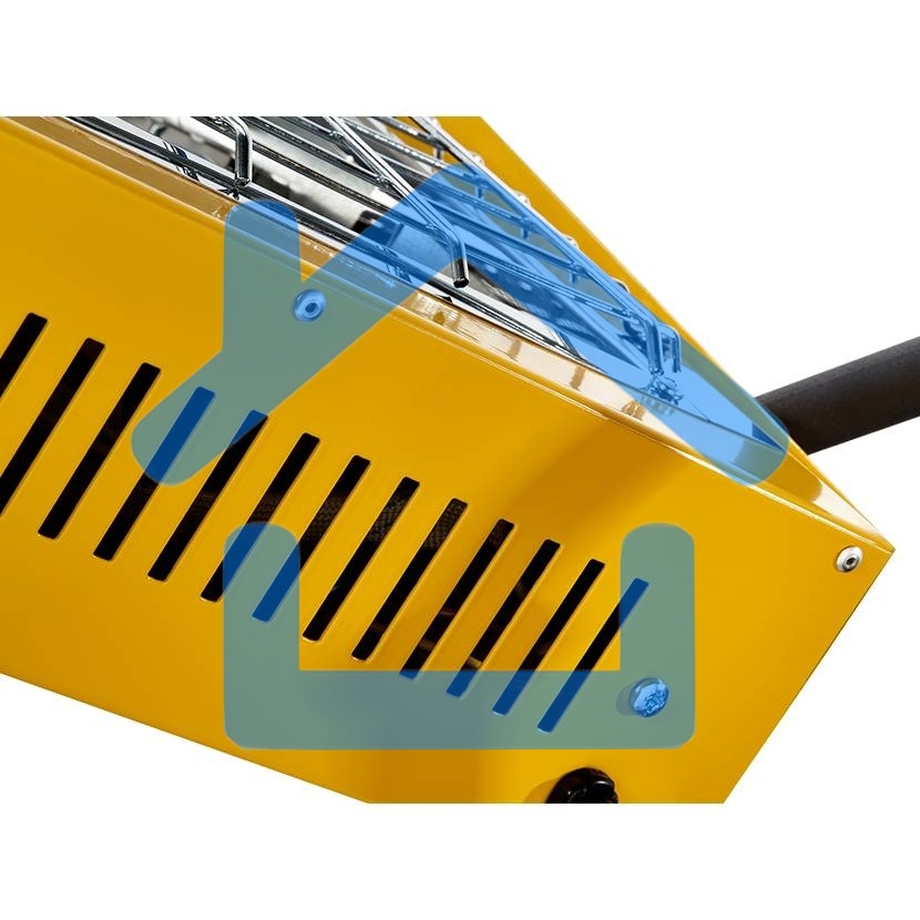 Обогреватель инфракрасный Ballu BIH-LM-3.0 желтый, кварцевый, 3000 Вт, 30 м2