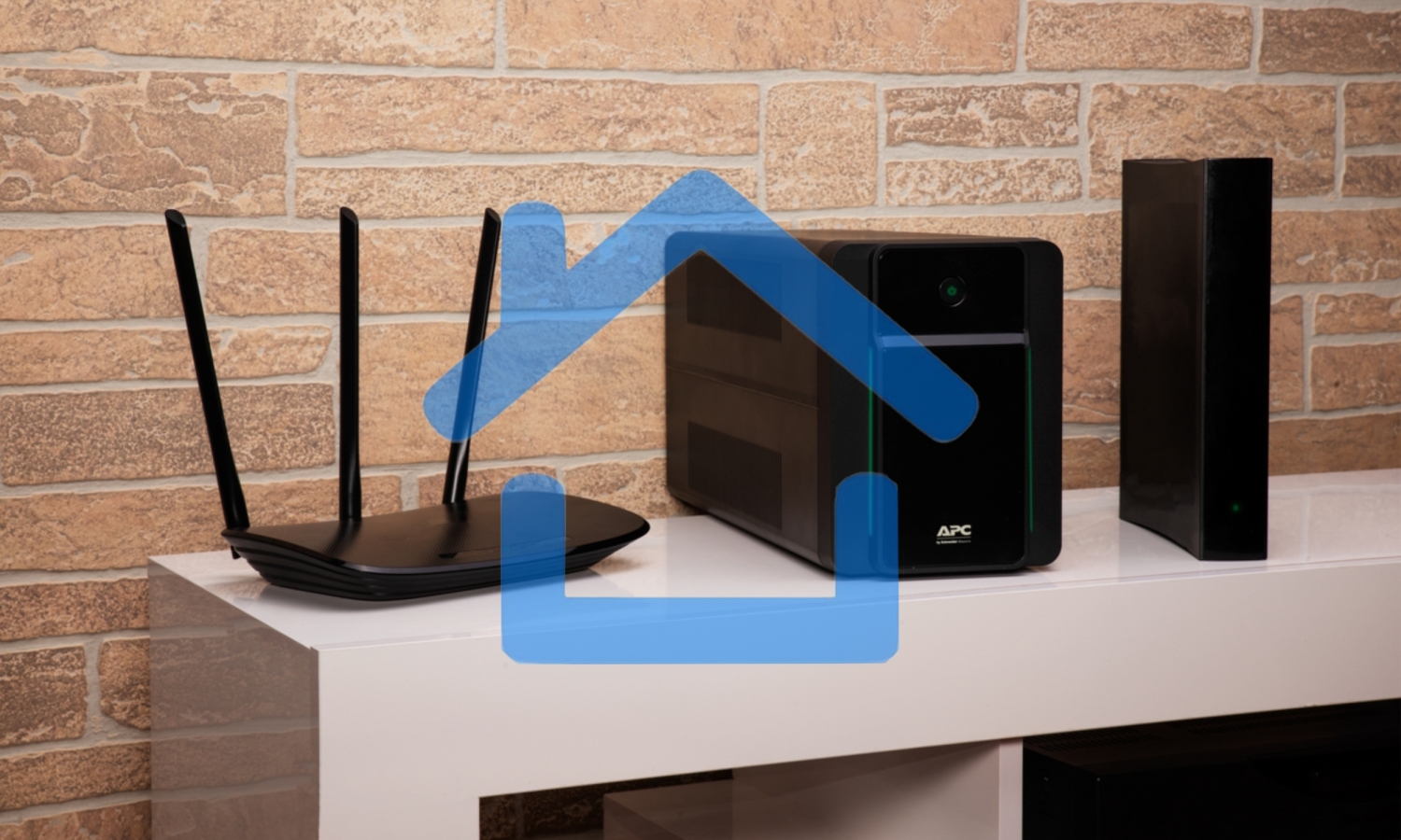 Источник бесперебойного питания APC Back-UPS BX2200MI-GR 1200Вт 2200ВА черный