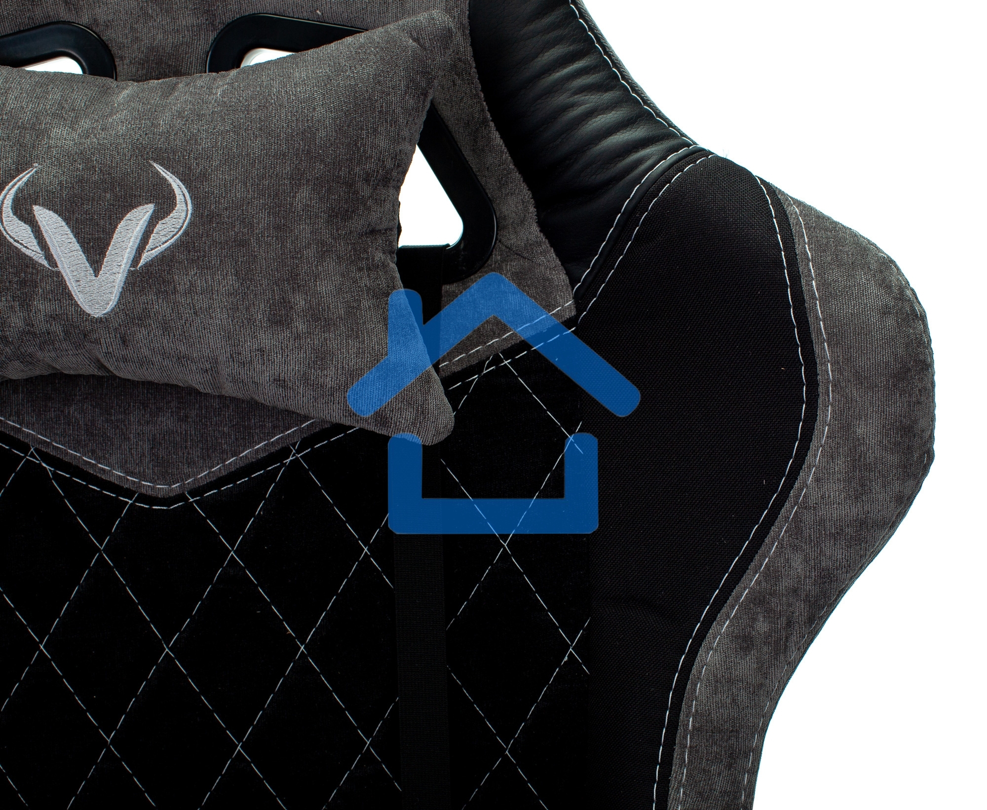 Кресло игровое Бюрократ VIKING 7 KNIGHT B FABRIC черный текстиль/эко.кожа крестовина металл/пластик