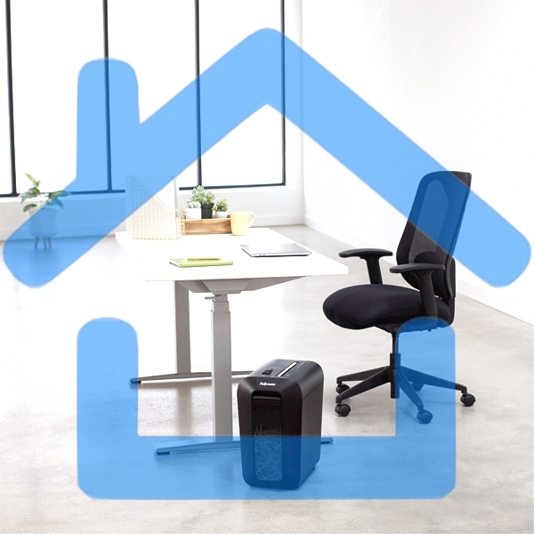 Шредер Fellowes PowerShred LX65 черный (секр.P-4)/перекрестный/10лист./22лтр./скрепки/скобы/пл.карты