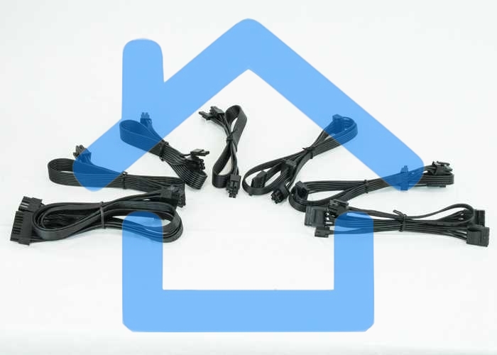 Блок питания Chieftec Compact CSN-550C Retail, 550Вт, 80 PLUS Gold, 80мм, модульный, черный