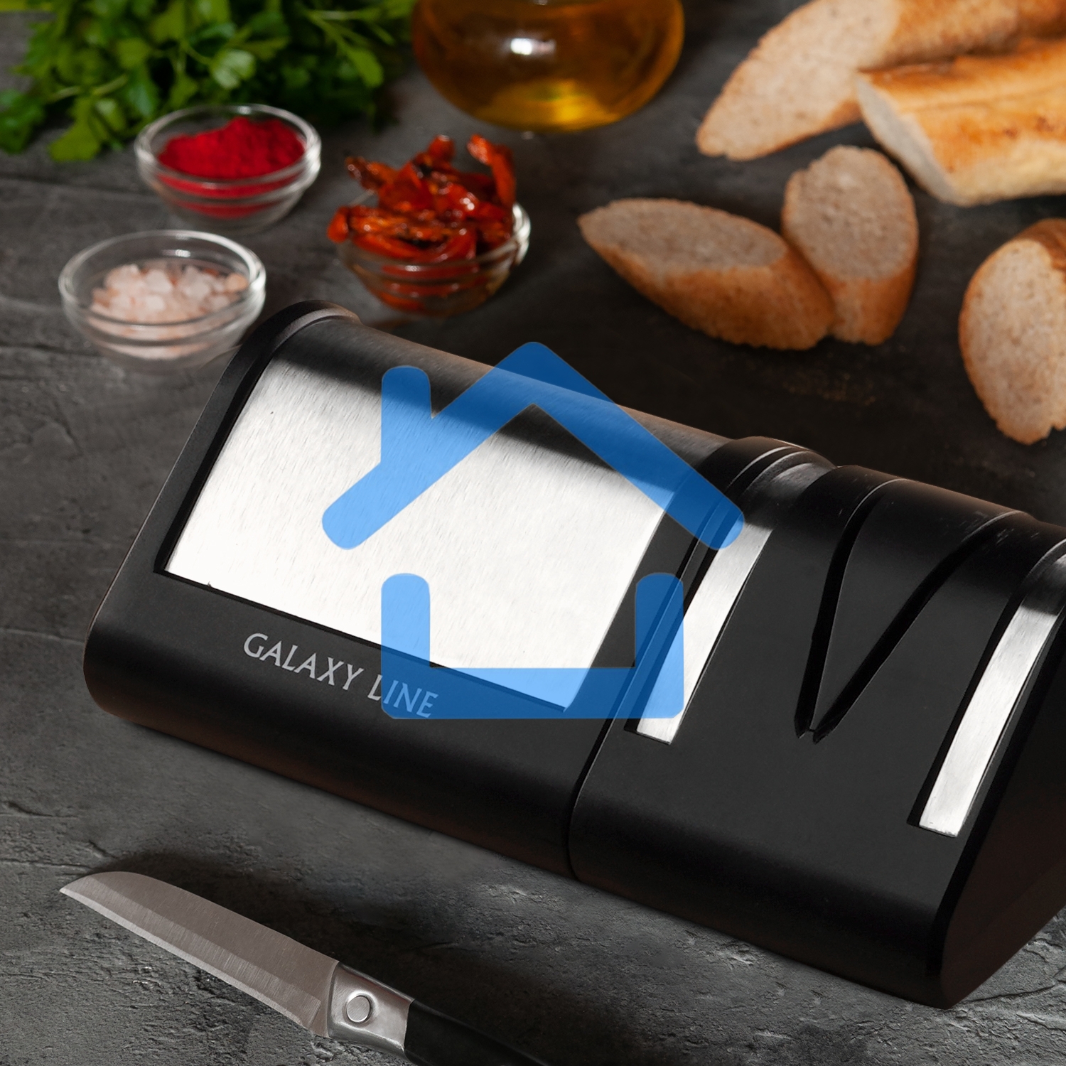 Электрическая точилка для ножей LINE GL 2442, черный/серебро мощность18 Вт, идеальная заточка любых ножей: металлических, кухонных, керамических, спортивных, складных. Отличный результат в домашних условиях, время заточки 1 минута. Точильные элементы с ал