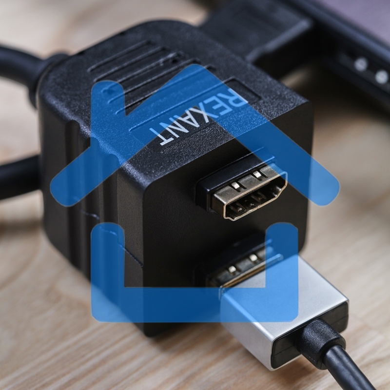 Переходник Rexant штекер HDMI - 2 гнезда HDMI с проводом, черный (10 шт./уп.)