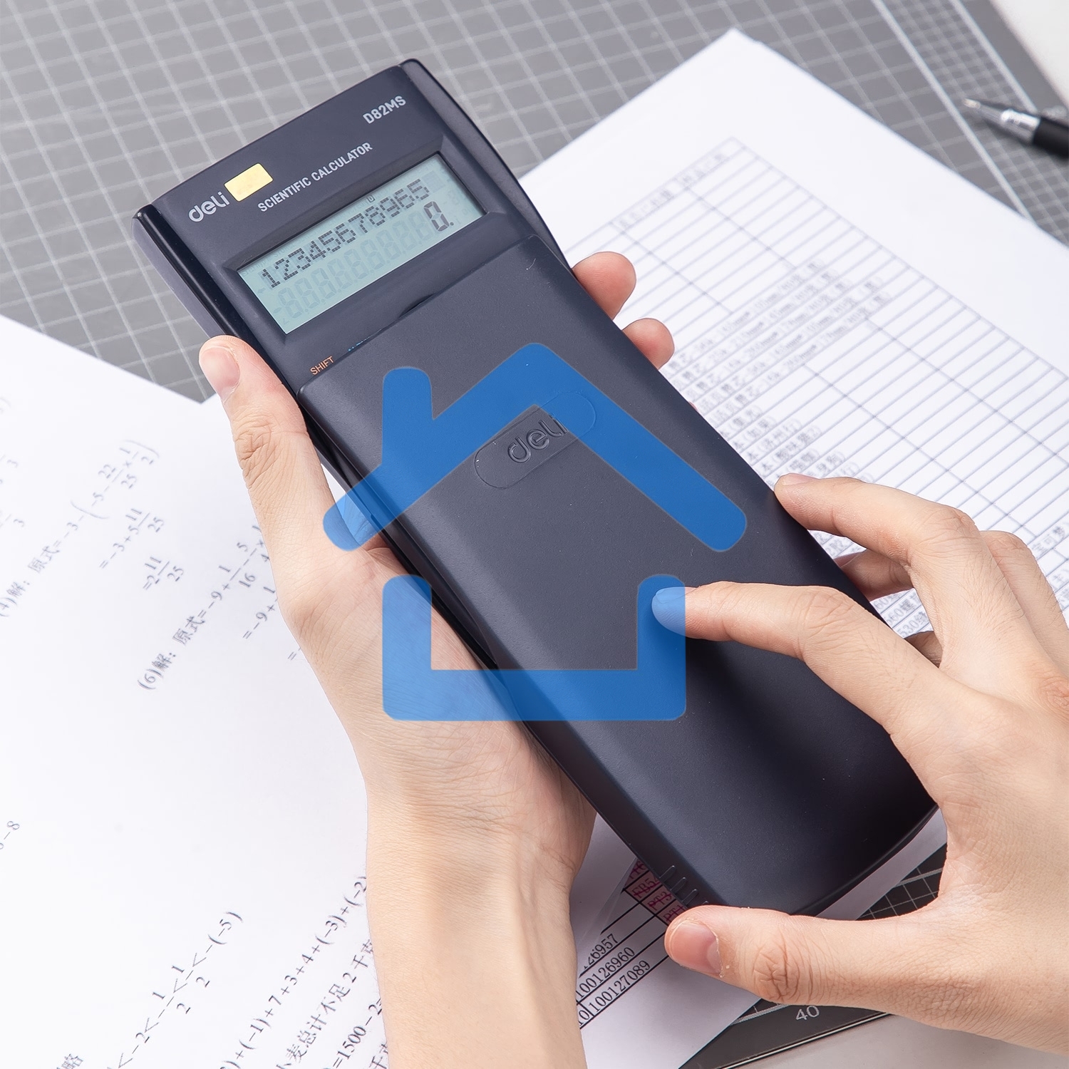 Калькулятор научный Deli ED82MS темно-синий 10+2-разр.