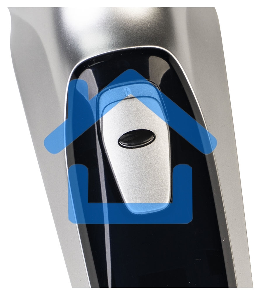 Электробритва Galaxy Line GL 4209, серебряный с черным, роторная, аккумуляторная, 5 Вт, Li-Ion аккумулятор емкостью 600 мА*ч, время непрерывной работы до 1,5 ч, ножи из нержавеющей стали, 3 независимые плавающие головки, возможность промывки бреющего блок