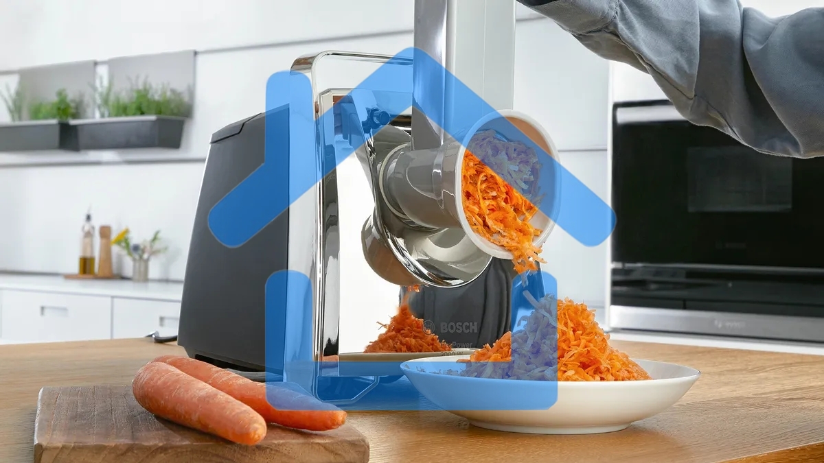 Мясорубка электрическая Bosch MFW67440 2000Вт черный/серебристый