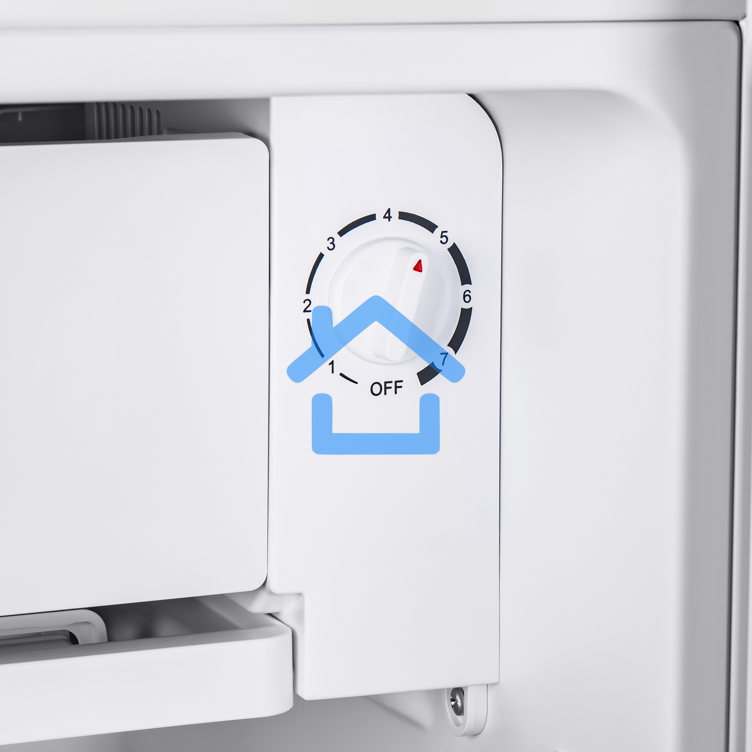 Холодильник Maunfeld MFF83W белый мат. однокамерный 85л