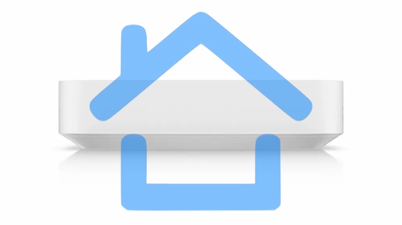Маршрутизатор Ubiquiti Compact Cloud Gateway with 30+ UniFi device / 300+ client support, 1 Gbps IPS routing, and multi-WAN load balancing