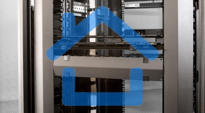 Кабельный организатор с крышкой Hyperline CMF-1U-FPL106-MCOV-RAL9005, глубина 106 мм, 19