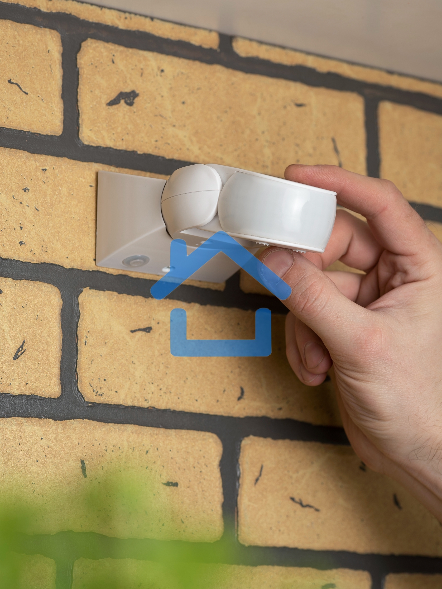 Датчик движения микроволновый MW-704 1200Вт 180гр. до 15м IP65 бел. PROxima EKF dd-mw-704