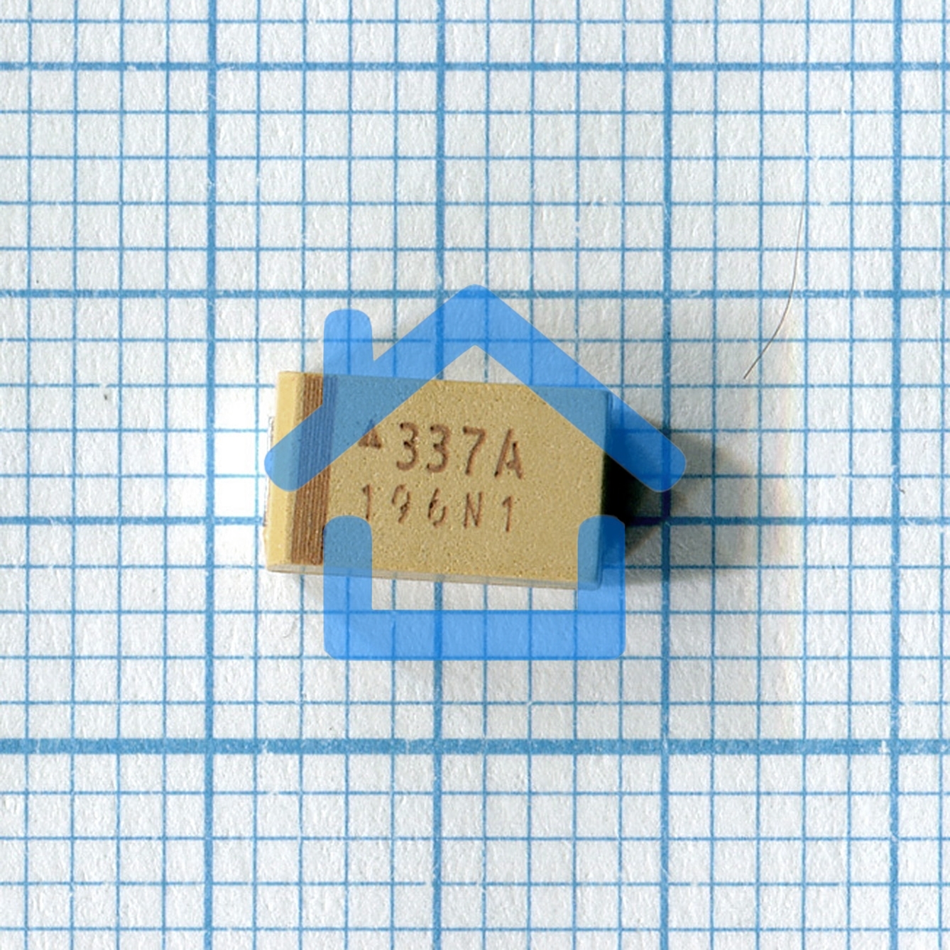 Танталовый конденсатор 6,3V 330UF