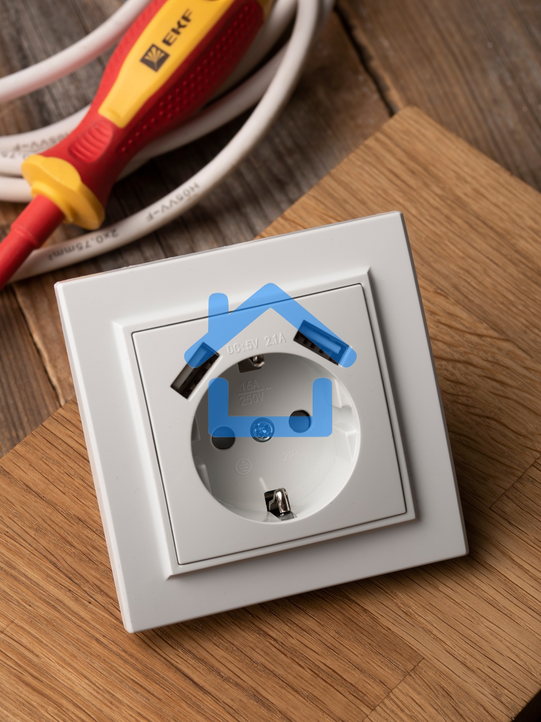 Розетка 1-местная СП с/з 16А белая с защ. штор. с 2 USB 2,1А EKF Минск