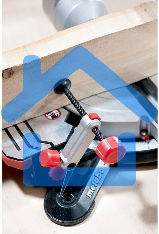 Пила торцовочная Metabo KGSV 216 M [619261000] 1700вт,рег.об.лазер,подсв, вес 13,5 кг