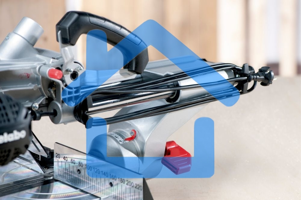 Пила торцовочная Metabo KGSV 216 M [619261000] 1700вт,рег.об.лазер,подсв, вес 13,5 кг