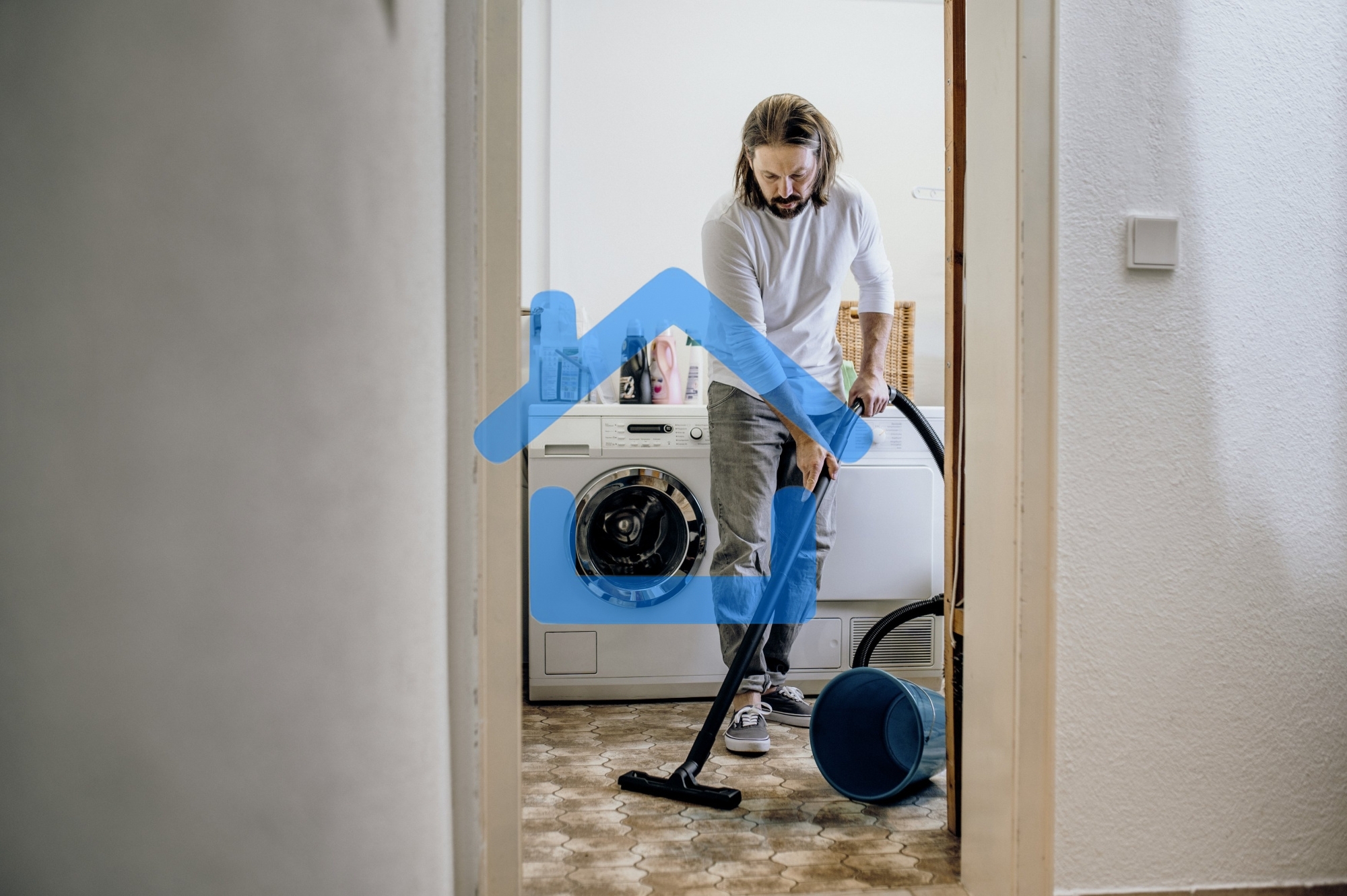 Строительный пылесос Karcher WD 3 S V-17/4/20 желтый, 1000 Вт, уборка сухая/сбор воды, пылесборник мешок/контейнер, 17 л