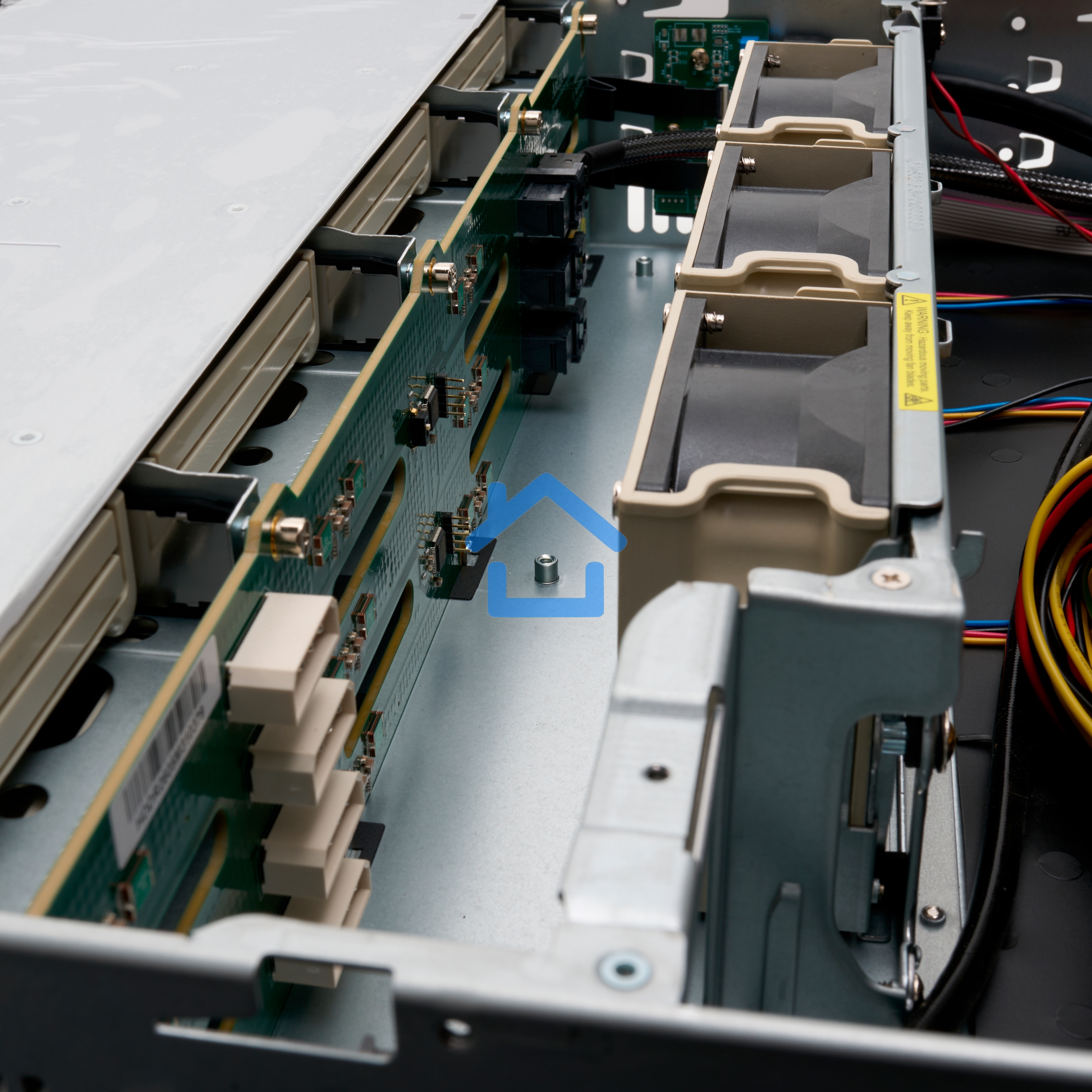 Серверный корпус Ablecom 2U CS-R29-05P; E-ATX, ATX, Micro-ATX, Mini-ITX MBs; 12 x 3.5'' hs; 1200W CRPS(1+1); no rails