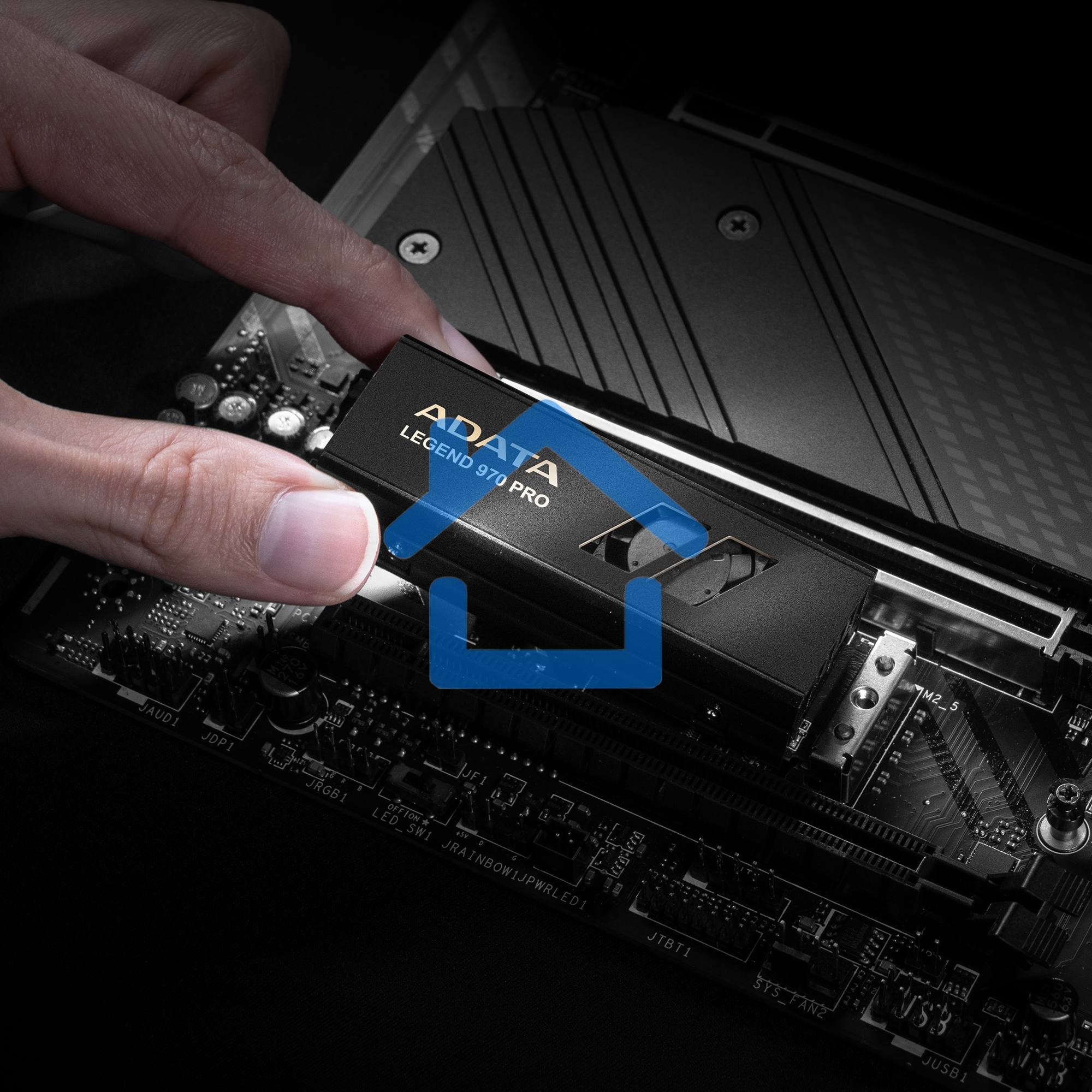 Накопитель SSD ADATA Legend 970 Pro, 1000 Gb, M.2 2280, PCIe 5.0 x4, NVMe 2.0, 3D TLC, R/W 13000/5800 МБ/сек, радиатор с вентилятором