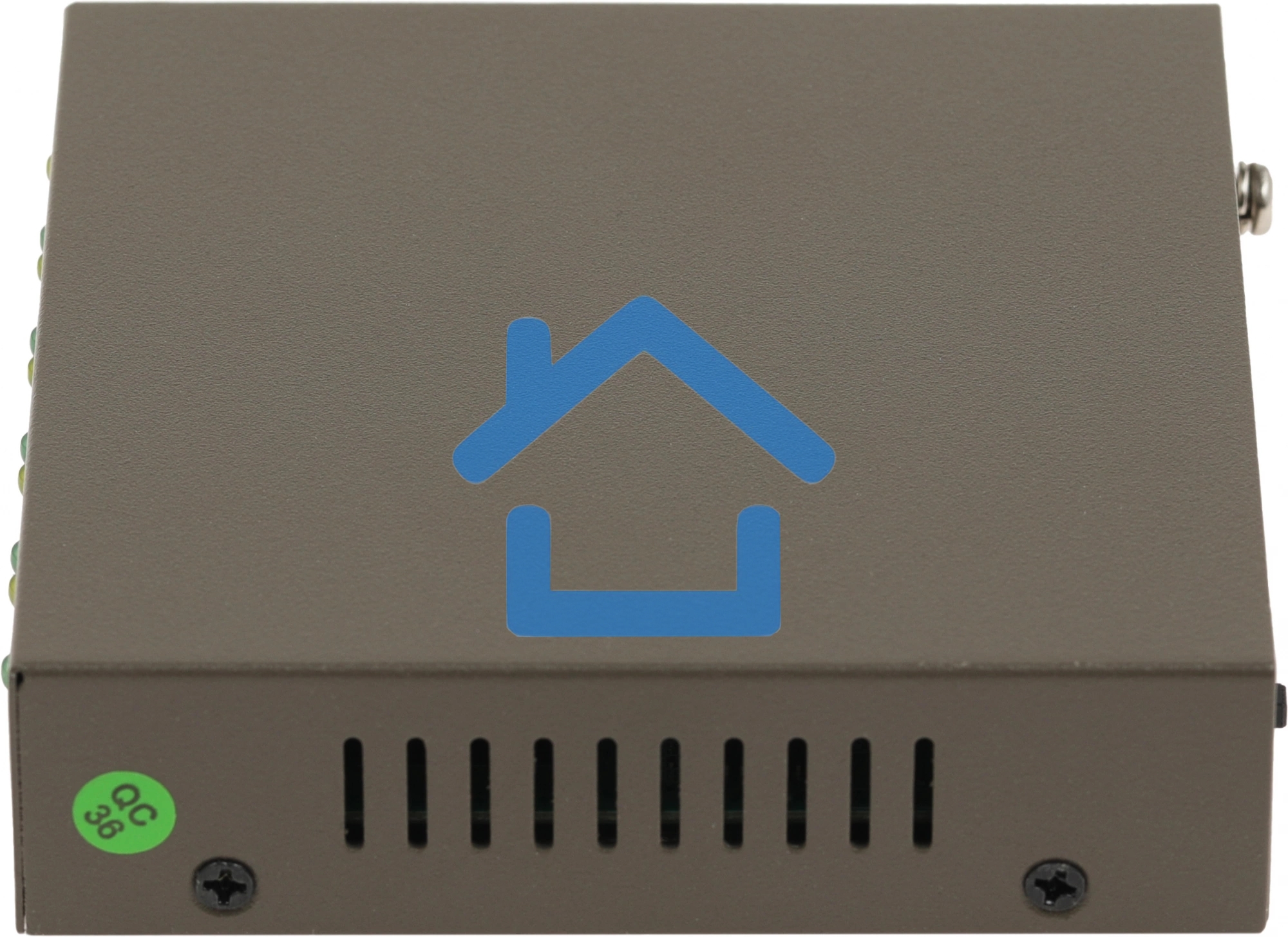 Коммутатор 5PORT 10/100/1000M G1105P-4-63W IP-COM
